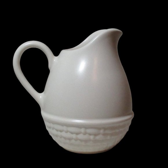 Vintage Pfaltzgraff Pitcher, Basket Weave Pattern - Picture 3 of 5